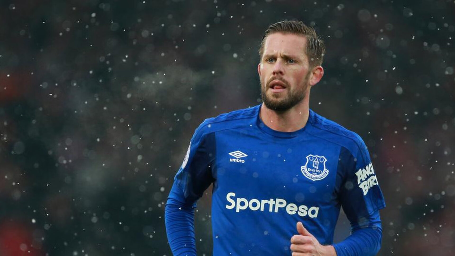 曼城主场被曼联逆转，德比失利，曼城德比对手