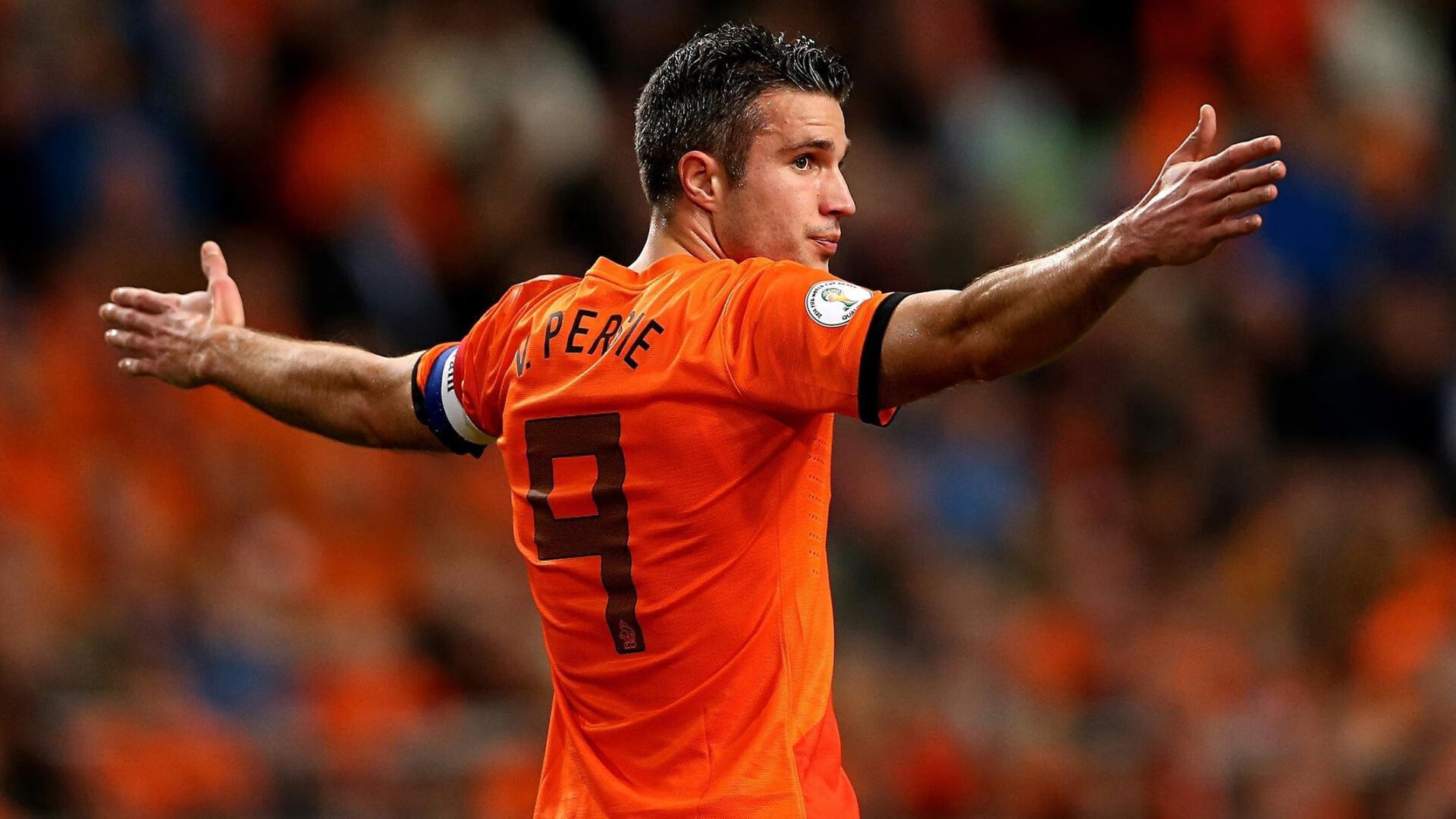 激战正酣：球场上的对决令人热血澎湃，激战正酣怎么读