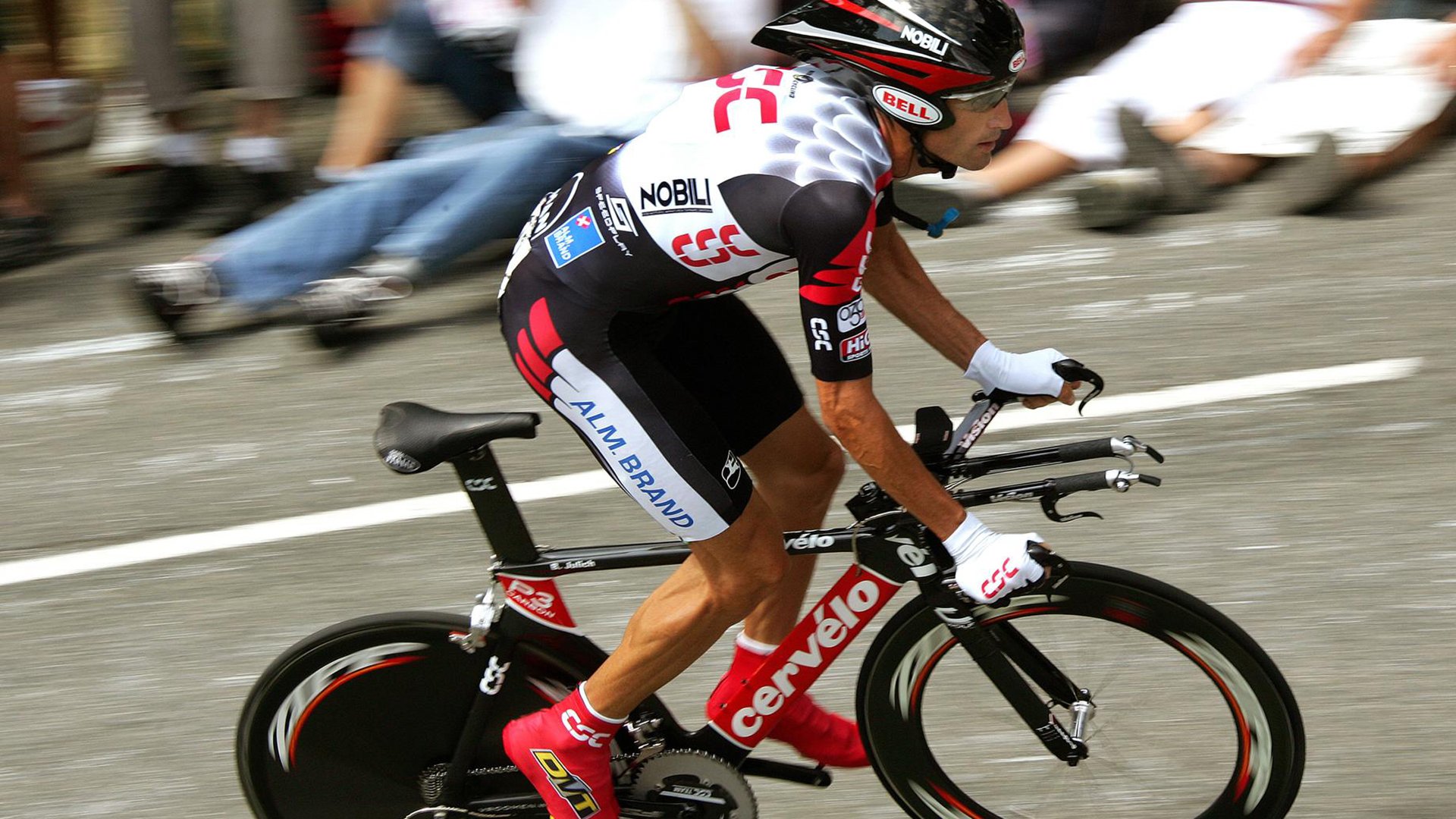 雄鹿主帅辞职，管理层考虑重建阵容，雄鹿队主帅