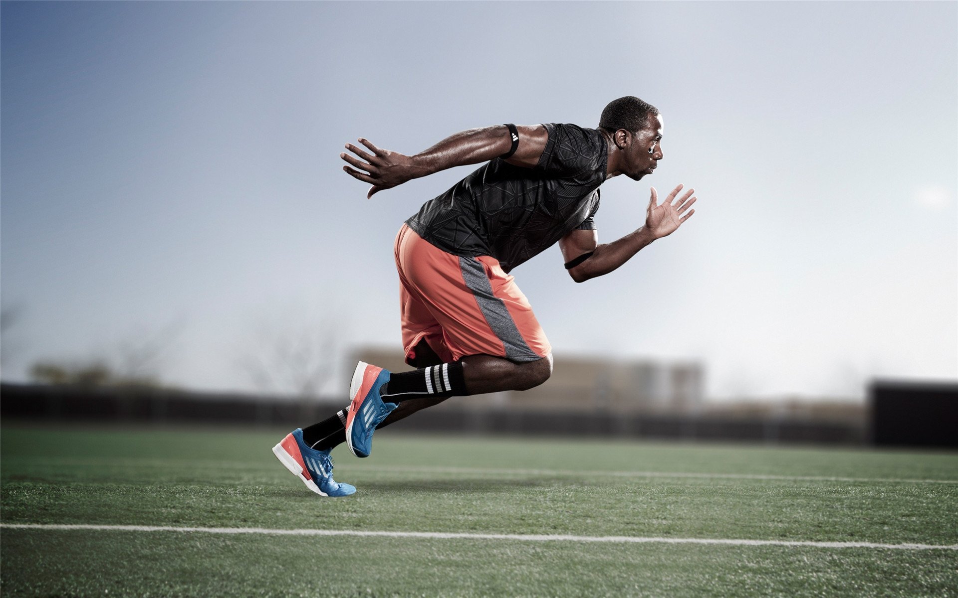 香肠派对“疯狂大乱斗”，好友组队共同作战，王者荣耀香肠派对疯狂